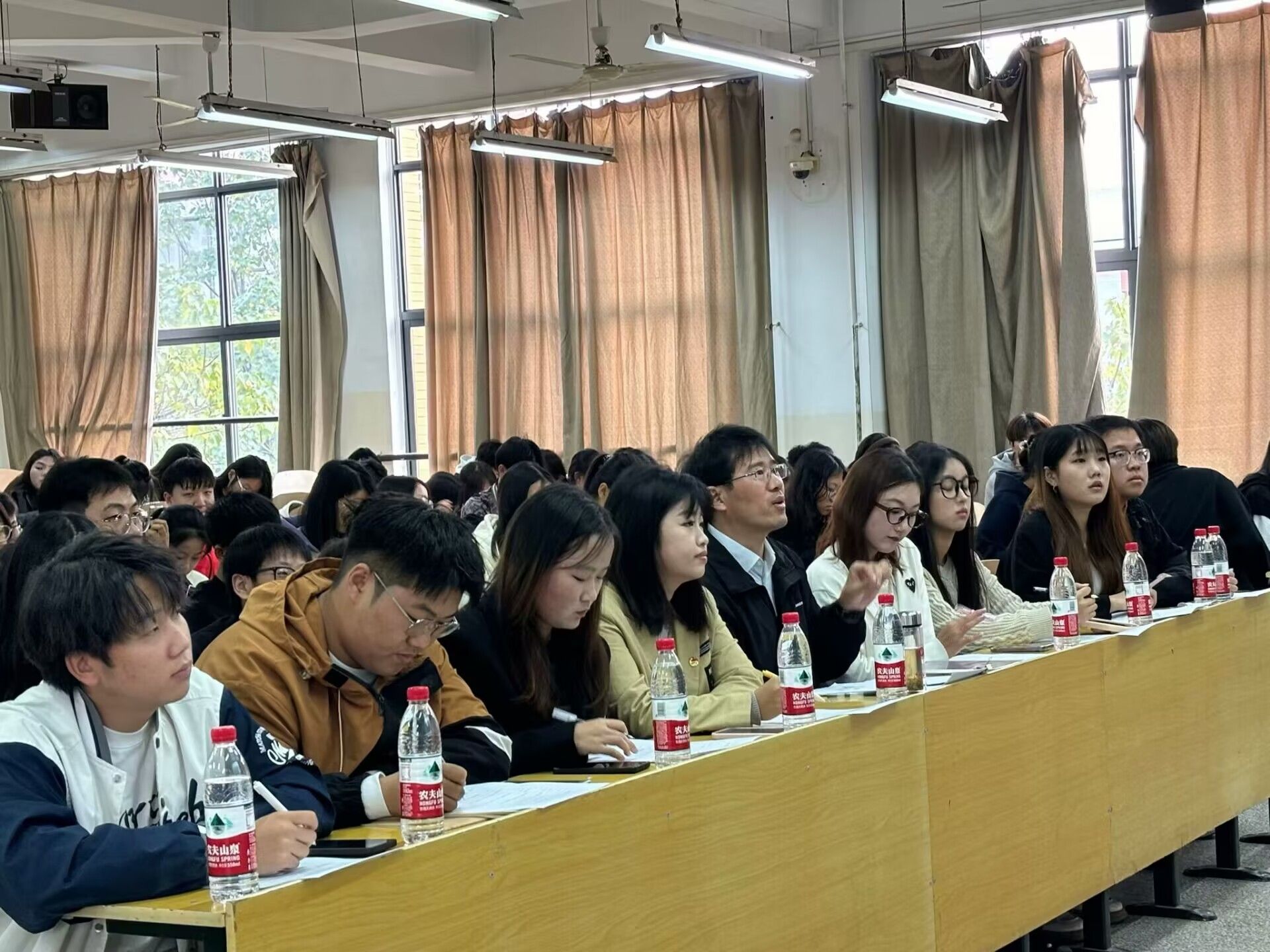 美女做爱影片