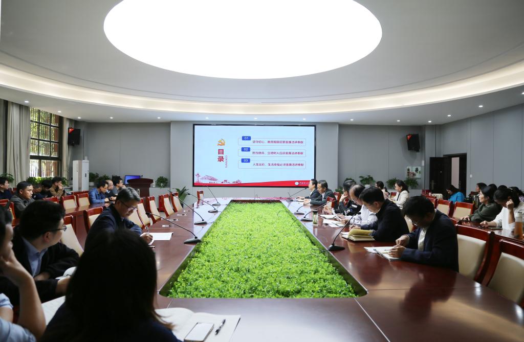 美女做爱影片