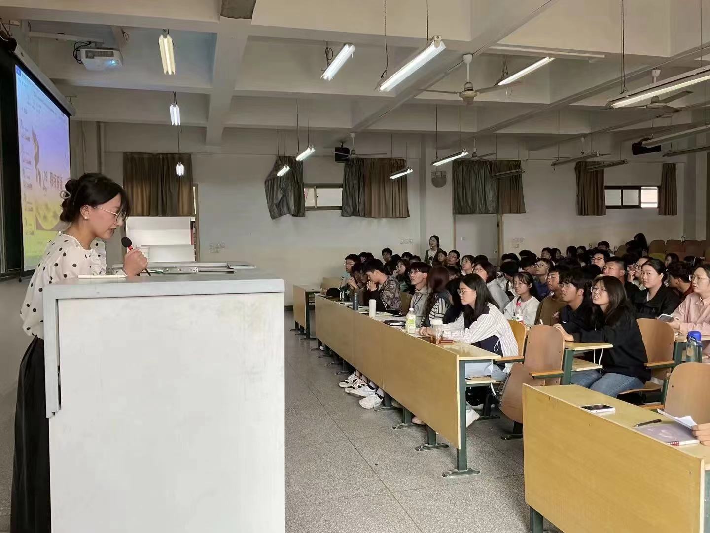 美女做爱影片
