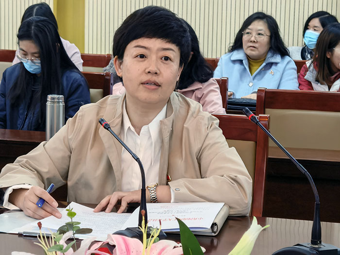 美女做爱影片
召开党史学习教育动员部署会2.jpg