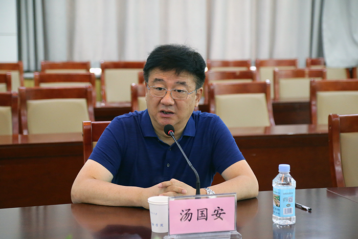 美女做爱影片
党委组织学习研讨习近平总书记“七一”重要讲话精神3.JPG 美女做爱影片