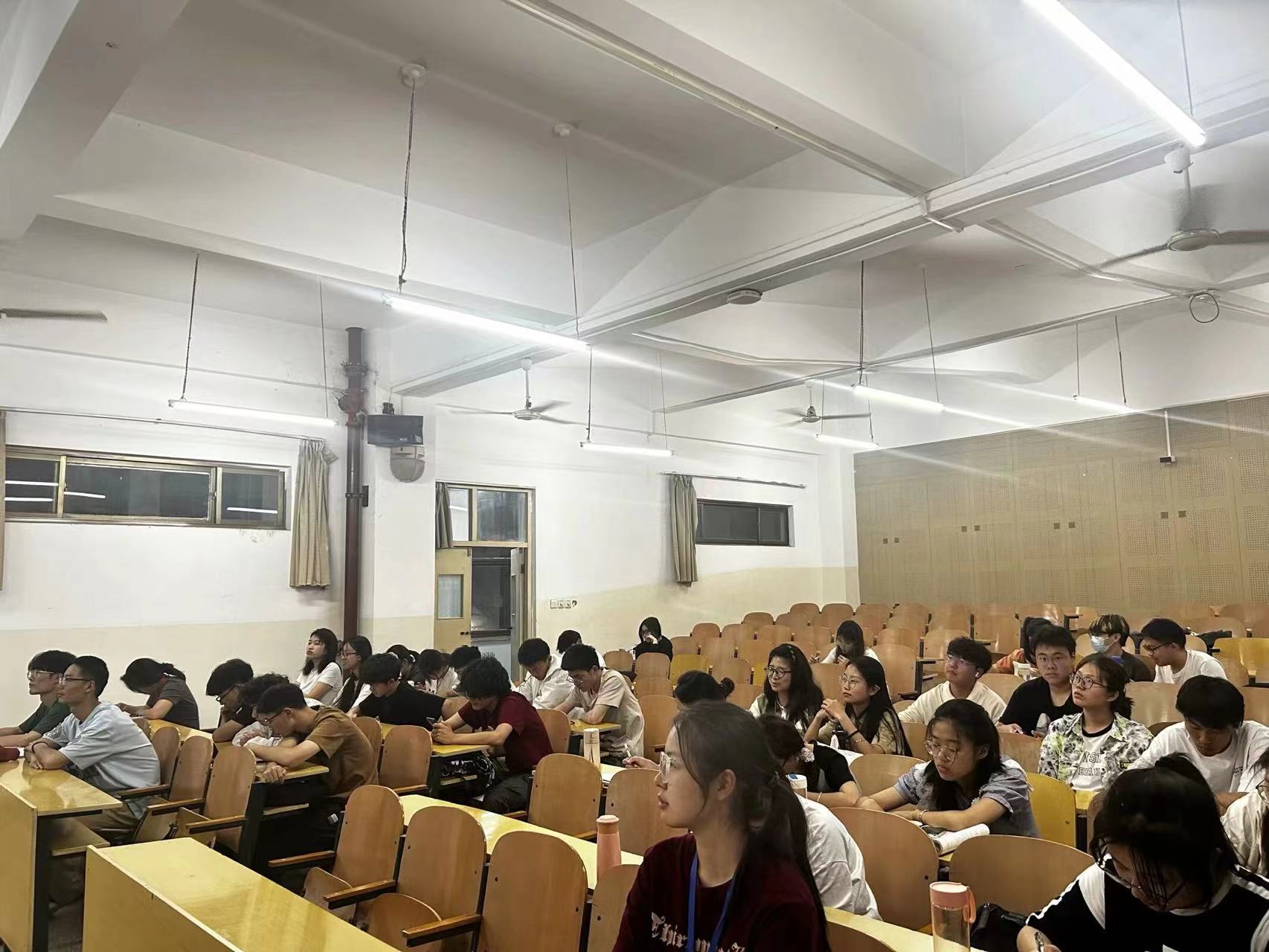 美女做爱影片